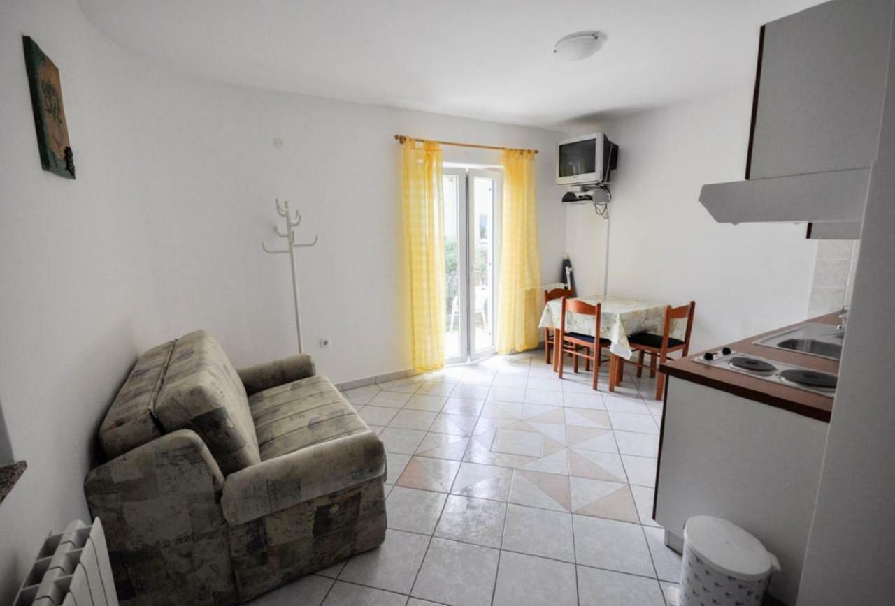 Ana M Apartments Novigrad  Exterior photo
